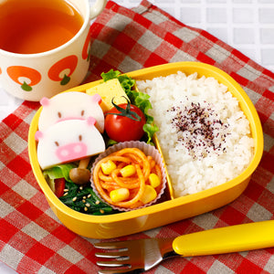 Lunch Box (Bento) with Kitte mo Buta